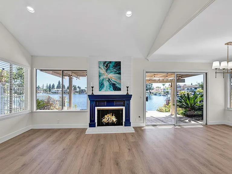 21702 Superior Ln — Photo 8