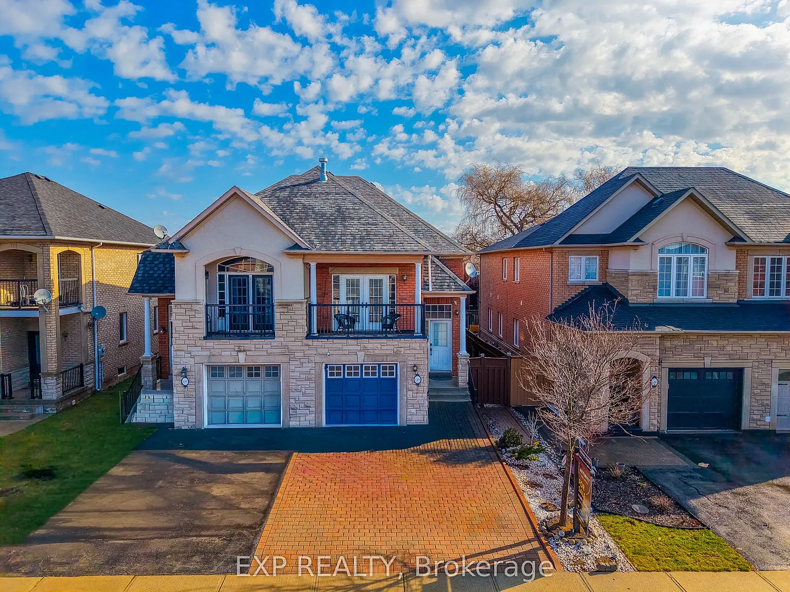 2305 Newcastle Cres photo 1