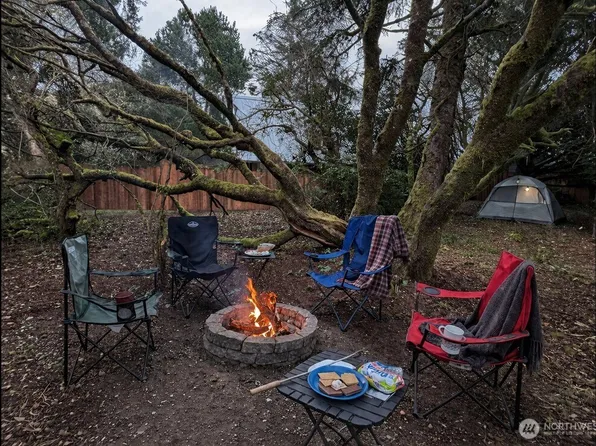 157 Point Brown Avenue SW, Ocean Shores, WA 98569