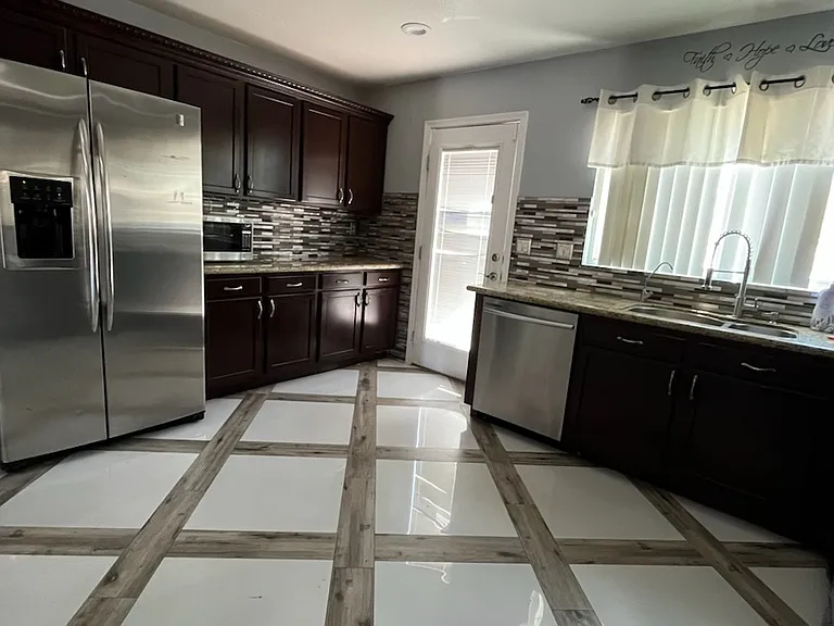 6433 W Mohave St — Photo 3