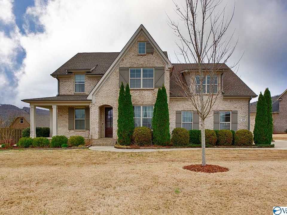 1st image of 19 Old Cove Pl