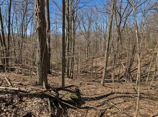 8133 Cascade Rd SE, Ada, MI 49301