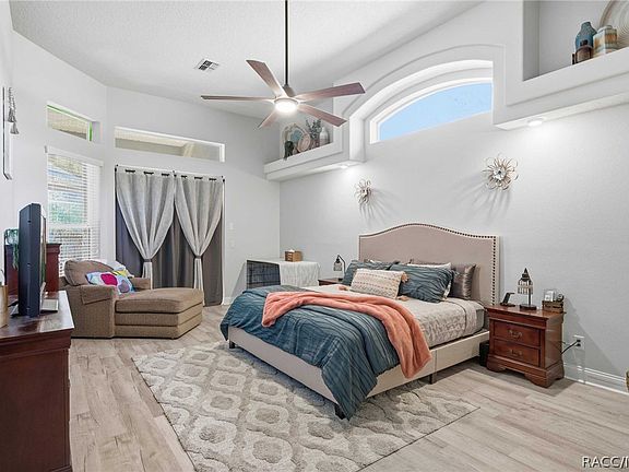 2nd image of 5580 S Kline Ter