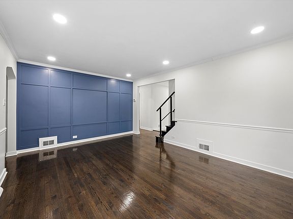 5th image of 3430 186th St