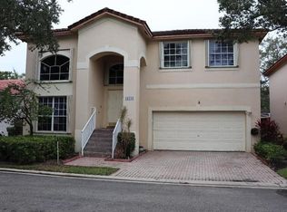 16107 Opal Creek Dr, Fort Lauderdale, FL 33331