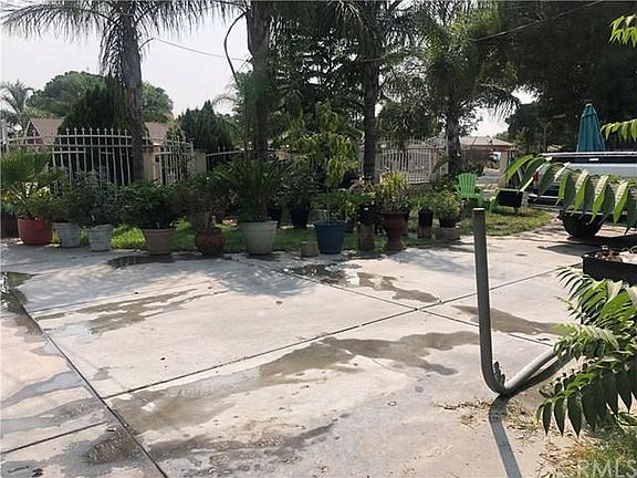 3rd image of 2526 W 2nd Ave