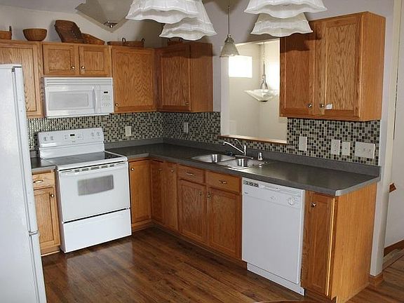 5th image of 805 N Cumberland Ln