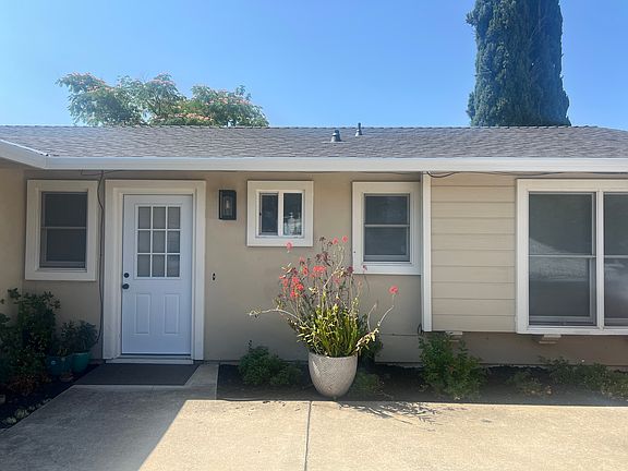 3rd image of 4976 Hillridge Way