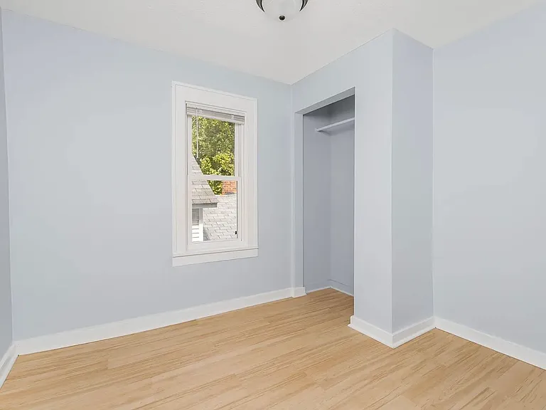 1044 Muskegon Ave NW — Photo 6