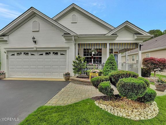 4th image of 75 Stamford Drive