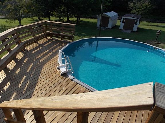4th image of 985 Hale Cir