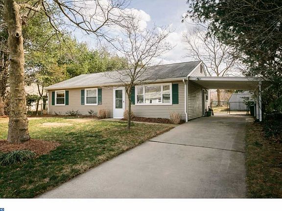 2nd image of 222 Coville Dr