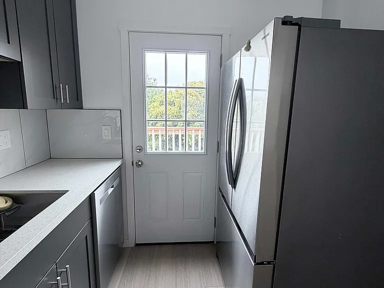 139 Lobos St — Photo 6