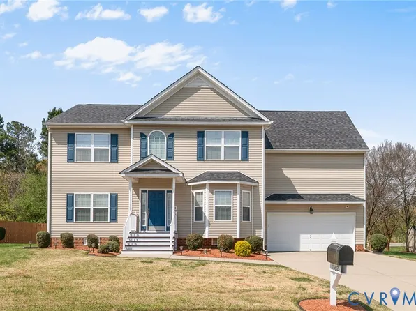 13612 Green Spire Cir, Chester, VA 23836