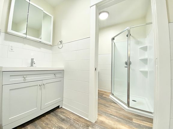 5th image of 1127 Echo Park Ave #1/2