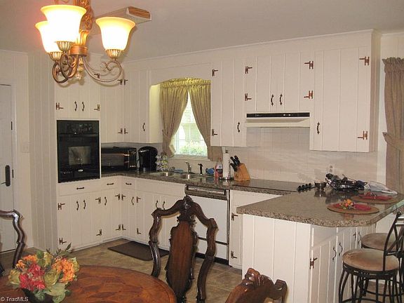 4th image of 6200 Parkfield Ln