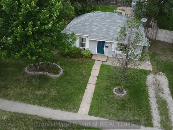 2320 W 1st St, Grand Island, NE 68803