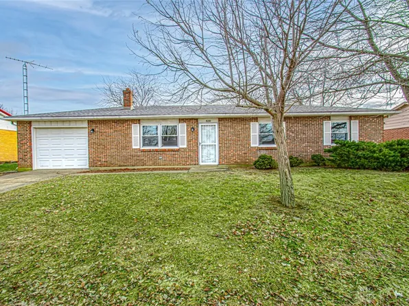 820 Ashtree Dr, Eaton, OH 45320