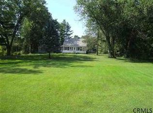 1172 County Line Rd, Rotterdam, NY 12306