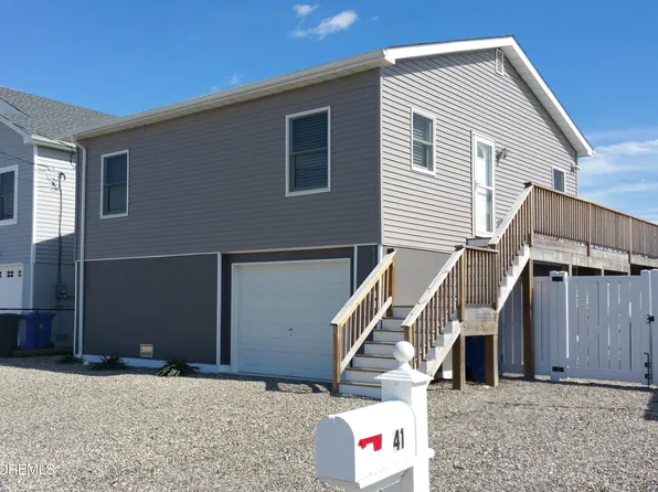 41 Albert Dr, Manahawkin, NJ 08050