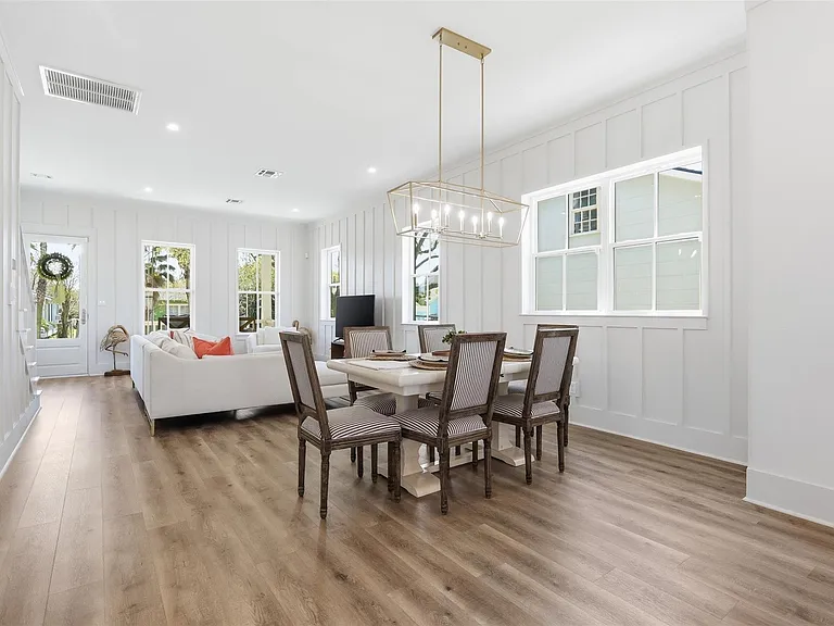 4712 Avenue Q — Photo 10