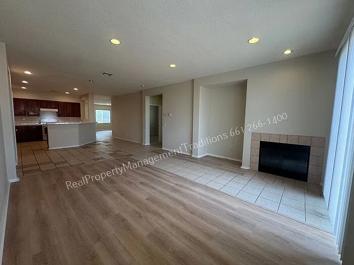 44248 27th St E — Photo 5
