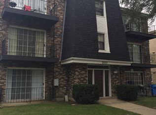 7017 99th St APT 2W, Chicago Ridge, IL 60415