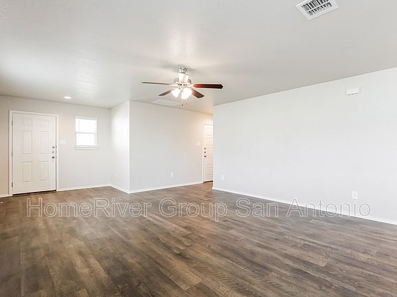 3rd image of 13022 Linberry Ln