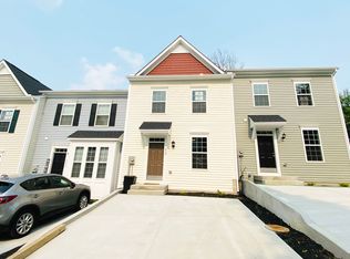 219 Falling Leaf Ln, Morgantown, WV 26501