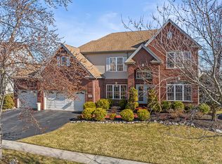 2085 Morningview Dr, Hoffman Estates, IL 60192