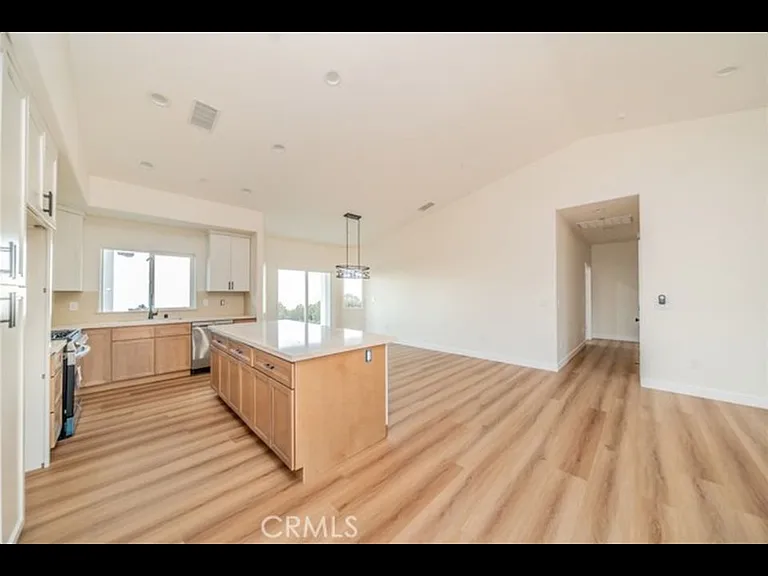 1114 Hollister Rd — Photo 10