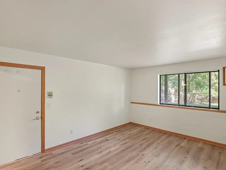 3356 Byron Center Ave SW — Photo 8