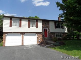 6 Laurelwood Rd, New Hartford, NY 13413