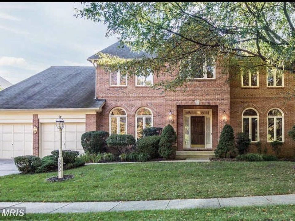 2nd image of 3903 Laro Ct