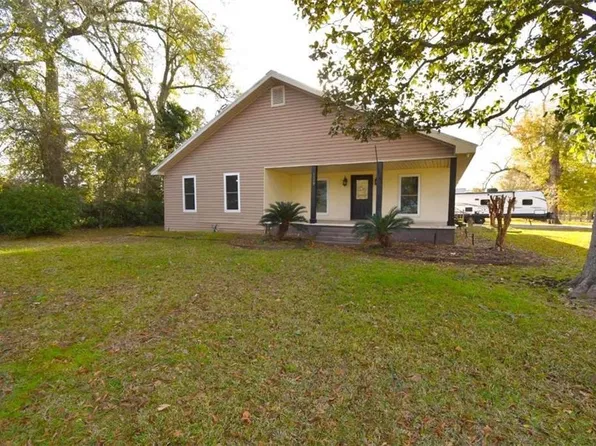 1229 N Main St, Marksville, LA 71351