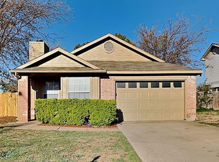 6701 Windwillow Dr, Fort Worth, TX 76137