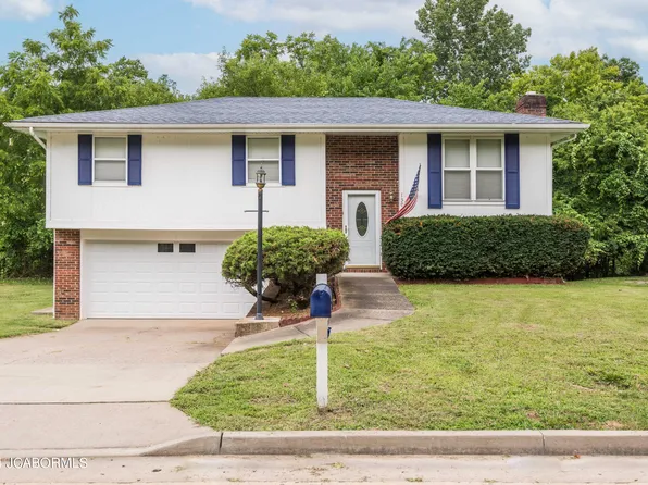 1308 Satinwood Dr, Jefferson City, MO 65109