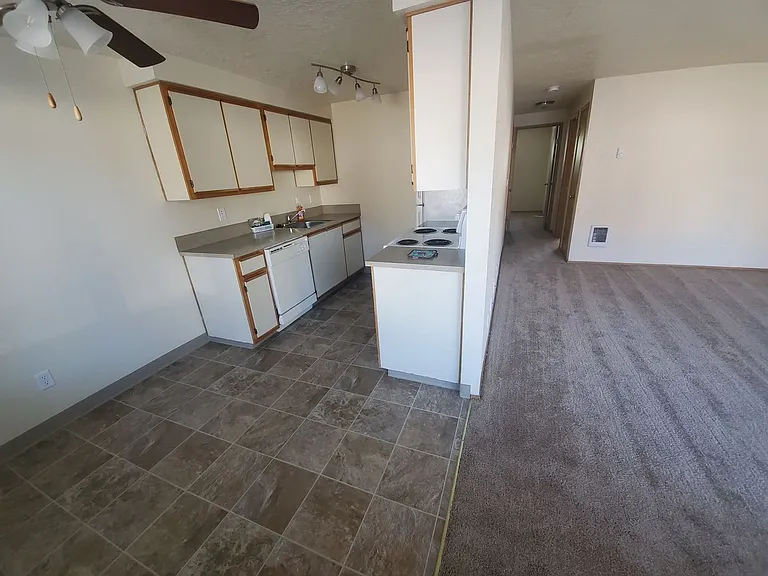Greenwood Park Apartments — Photo 10