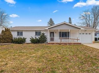 205 Estelle Ct, Hemlock, MI 48626