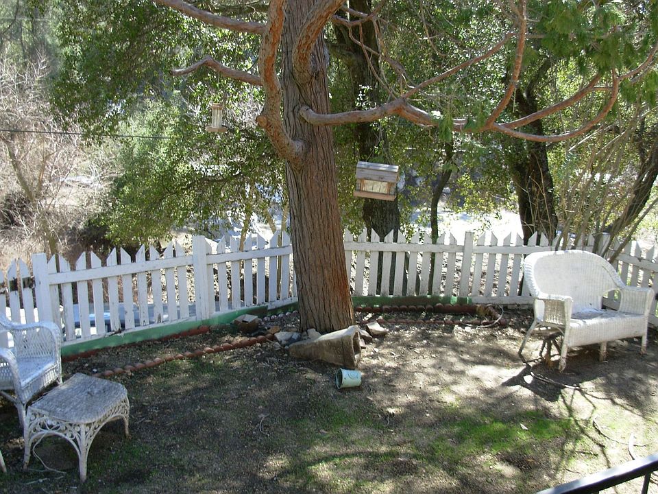 SETTING AREA SURROUNDED BY NATURE