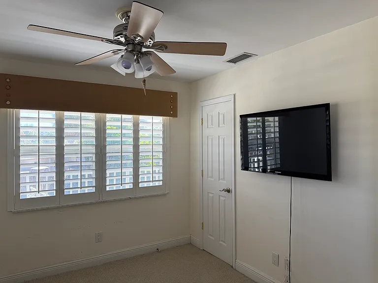 200 N El Mar Dr #205A — Photo 10