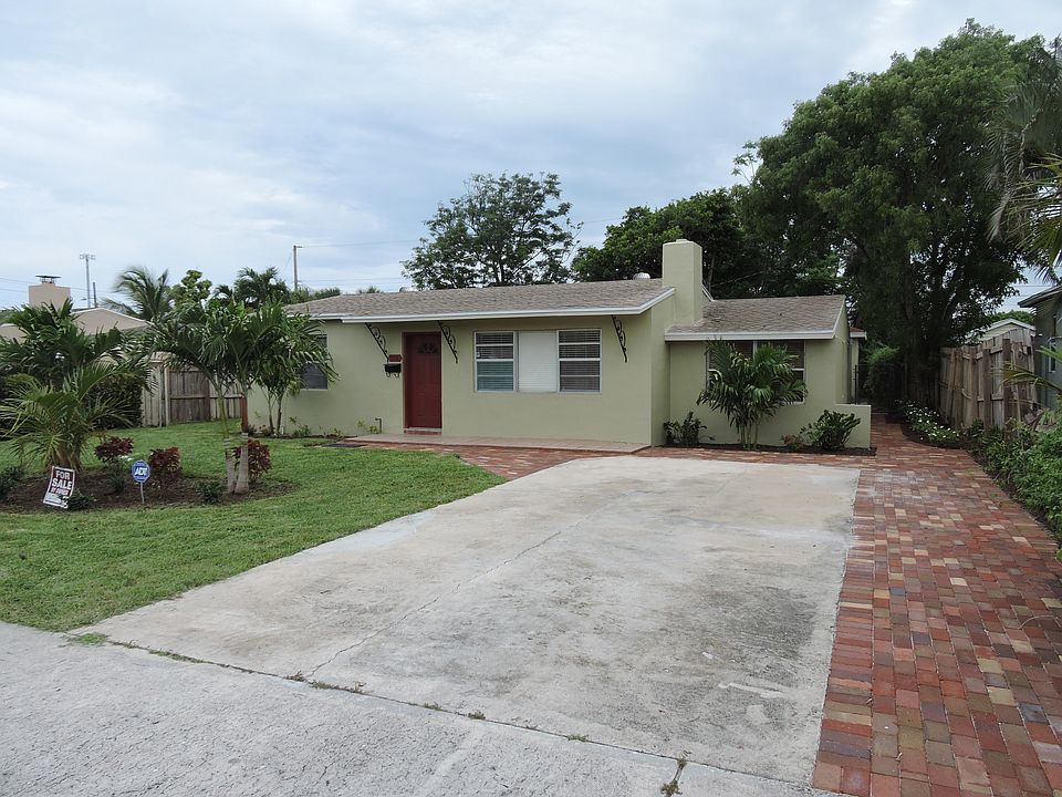 1st image of 710 Hollywood Pl