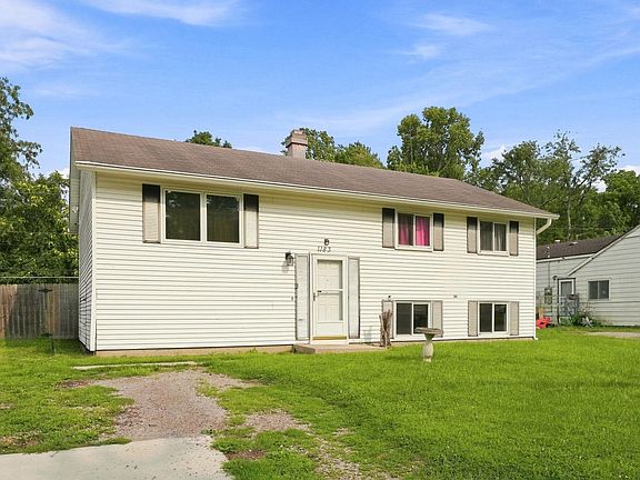 3rd image of 1183 Woodmere Dr