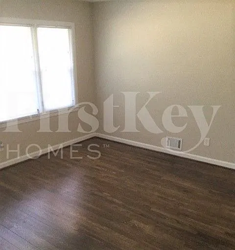 1843 Wee Kirk Rd SE — Photo 7