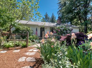 936 SW Maplecrest Ct, Portland, OR 97219