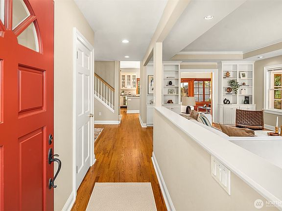 2nd image of 1612 38th Avenue E