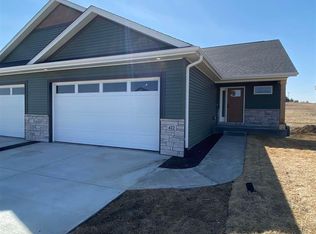 422 Dawson Dr, West Branch, IA 52358
