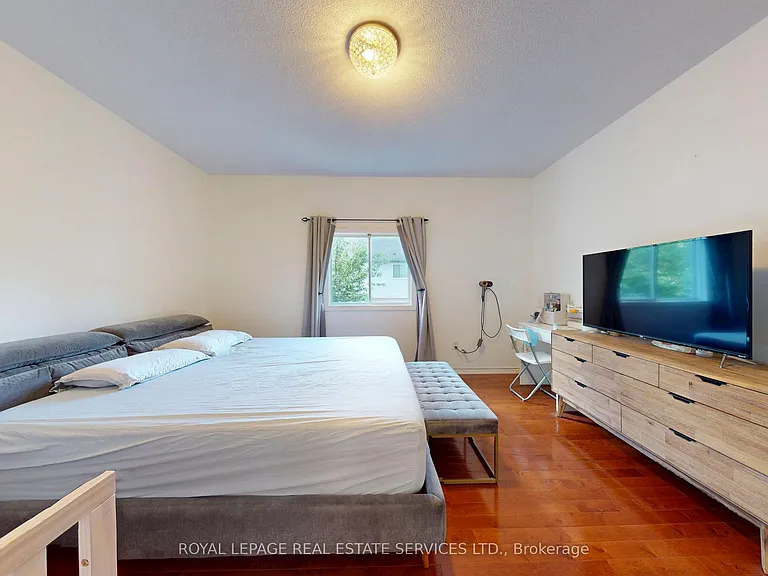 65 Morwick Dr — Photo 18