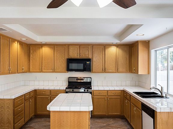 2nd image of 8609 Copper Knoll Ave