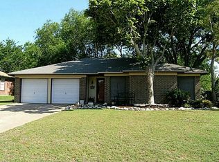 1521 Briar Run, Benbrook, TX 76126